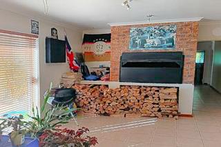 4 Bedroom Property for Sale in Protea Valley Western Cape